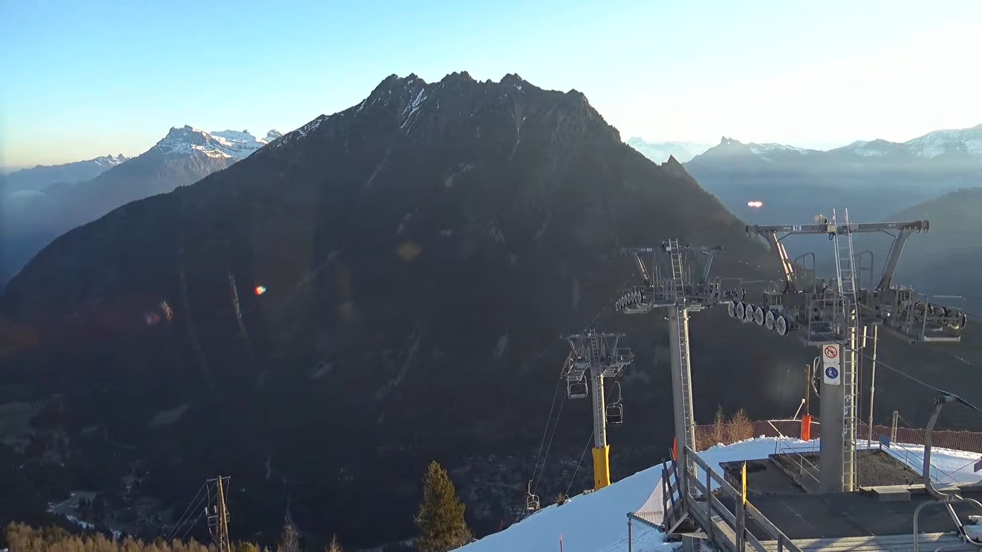 Сьон, кантон Вале, Шампекс, гора Ла Брейя, кресельный подъёмник после разгона облаков