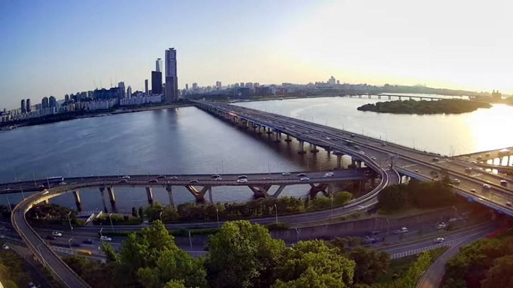 Сеул после разгона облаков